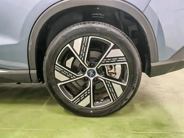 BYD Song Pro DM DM-i Champion Edition 110km Excellence Edition 2023 — миниатюра 3
