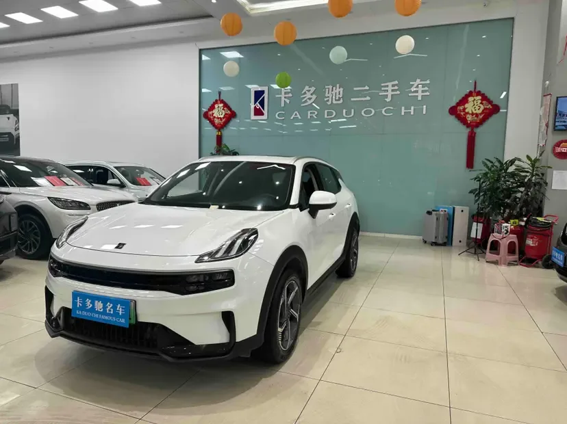 Lynk & Co 06 EM-P 2023