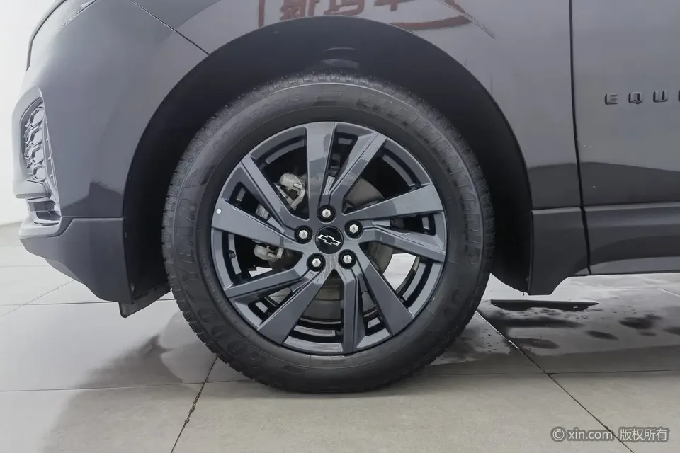 Chevrolet Equinox light hybrid 2.0T RS smart expansion version 2024 — миниатюра 2