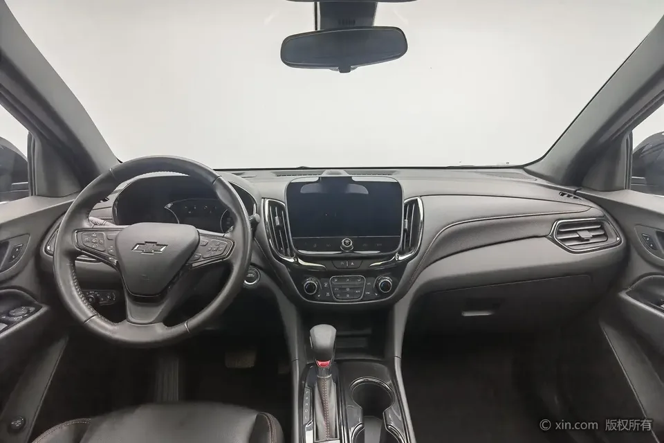 Chevrolet Equinox light hybrid 2.0T RS smart expansion version 2024 — миниатюра 3