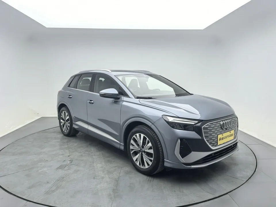 Audi Q4 e-tron 2024