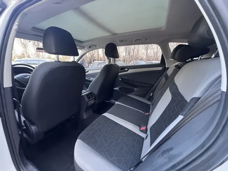 Jetta VS7 Black Front Edition 1.4T Automatic Honor Type 2023 — thumbnail 3