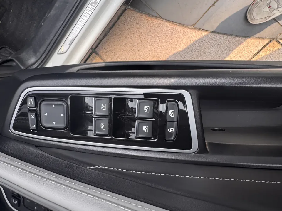 Jetta VS7 280TSI automatic aggressive version 2024 — миниатюра 5