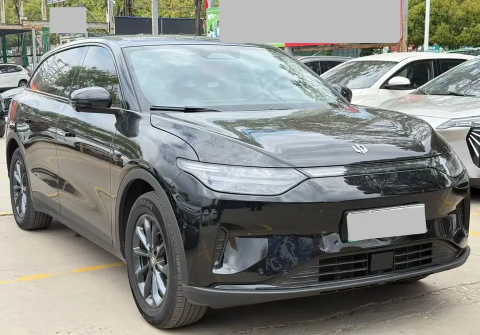 Leapmotor Zero running C11 Pure Electric 515 Smart Edition 2024 — миниатюра 3