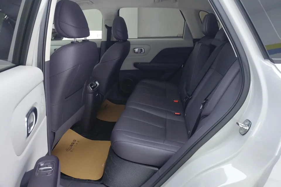 Leapmotor B10 510 Enjoy Edition 2025 — миниатюра 5
