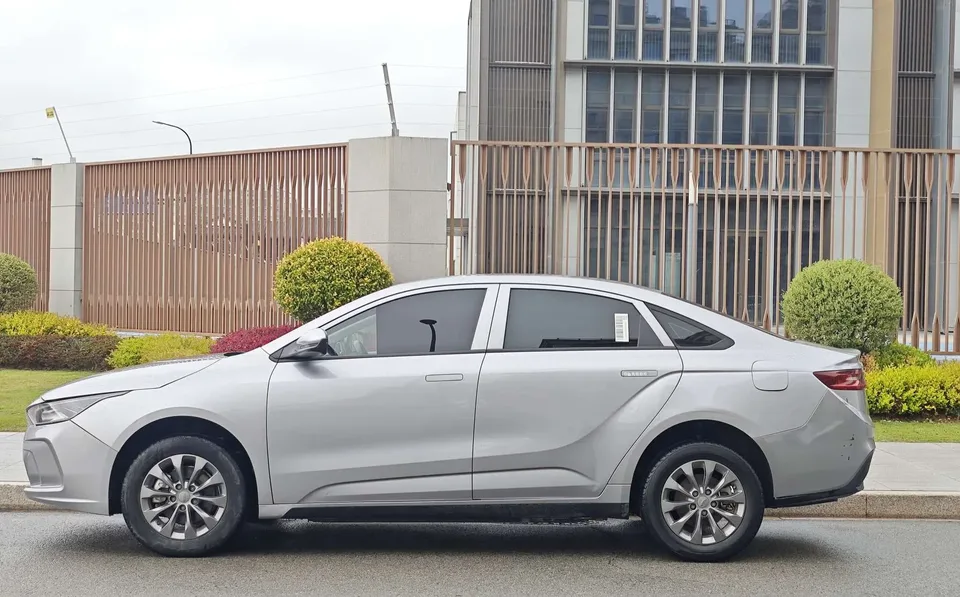 Geely Geometry A Geely Geometry A 2024 410KM Travel Edition 2024 — thumbnail 3