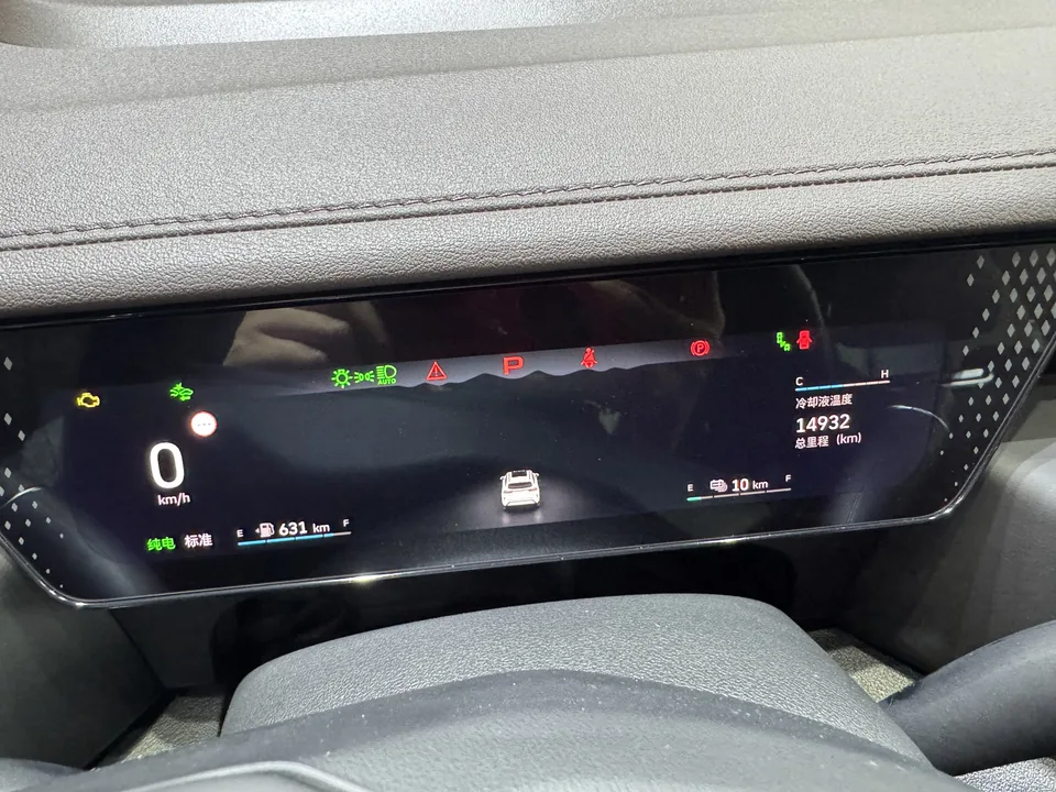 WEY Mocha PHEV Hi4 Long Range Edition 2024 — миниатюра 3
