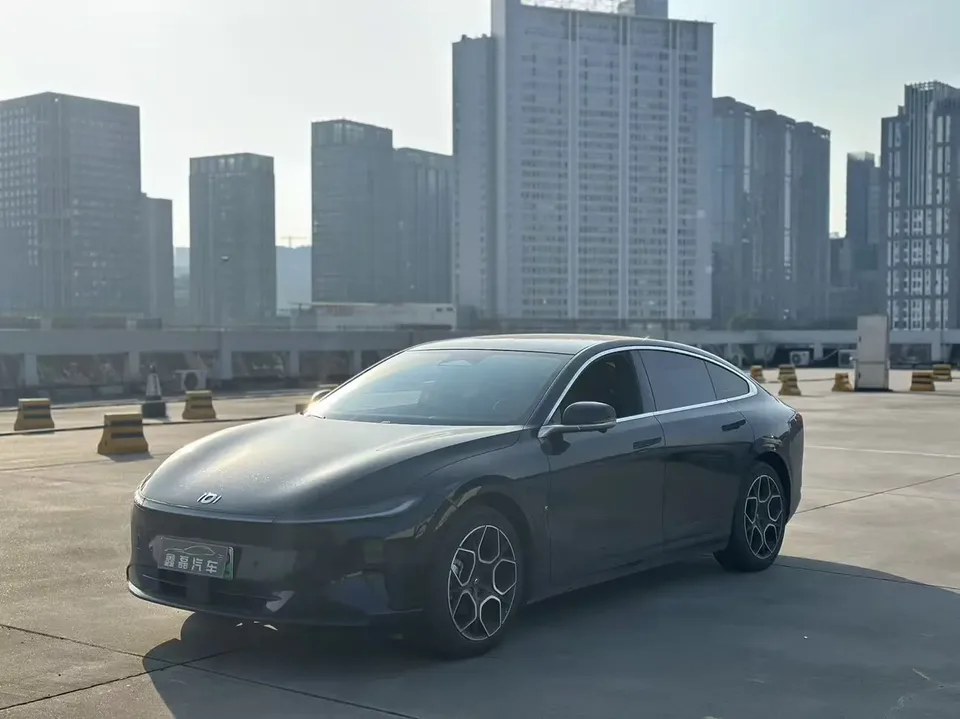 Changan Qiyuan A07 pure electric version 710 flagship version 2025 — фото 1, купить с доставкой в Москву