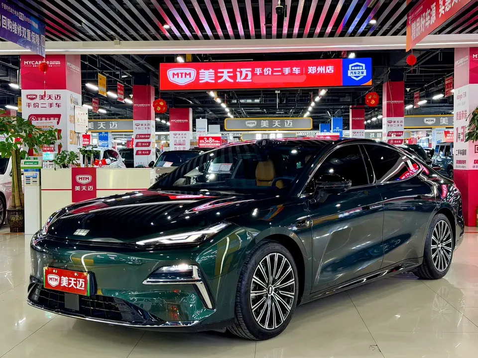 Geely Galaxy Star 8 PHEV 2025