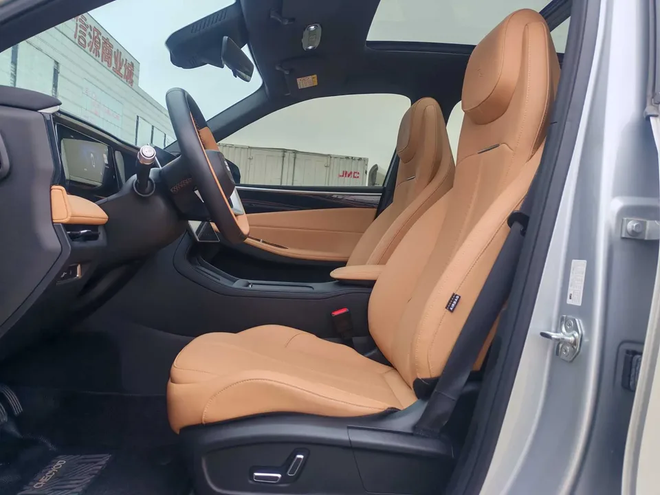 Geely Galaxy L7 1.5T DHT 55km PRO Longteng Edition 2024 — миниатюра 4