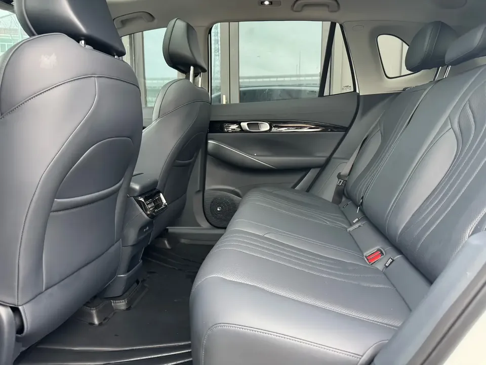 Geely Galaxy E5 Galaxy E5 2026 530km Explorer Edition 2025 — миниатюра 3