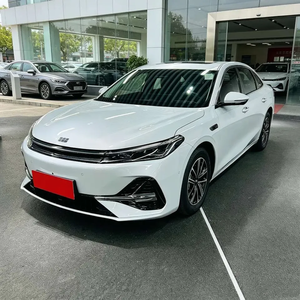 Geely Galaxy A7 PHEV 2025