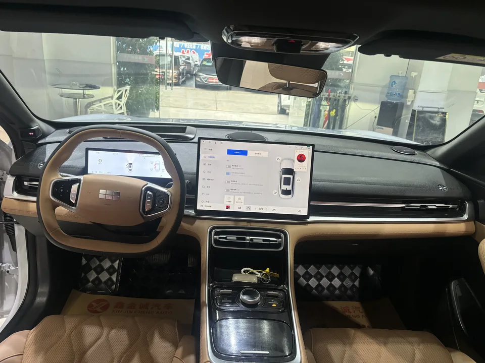 Geely Galaxy A7 PHEV 150km Explorer+ Edition 2025 — миниатюра 3