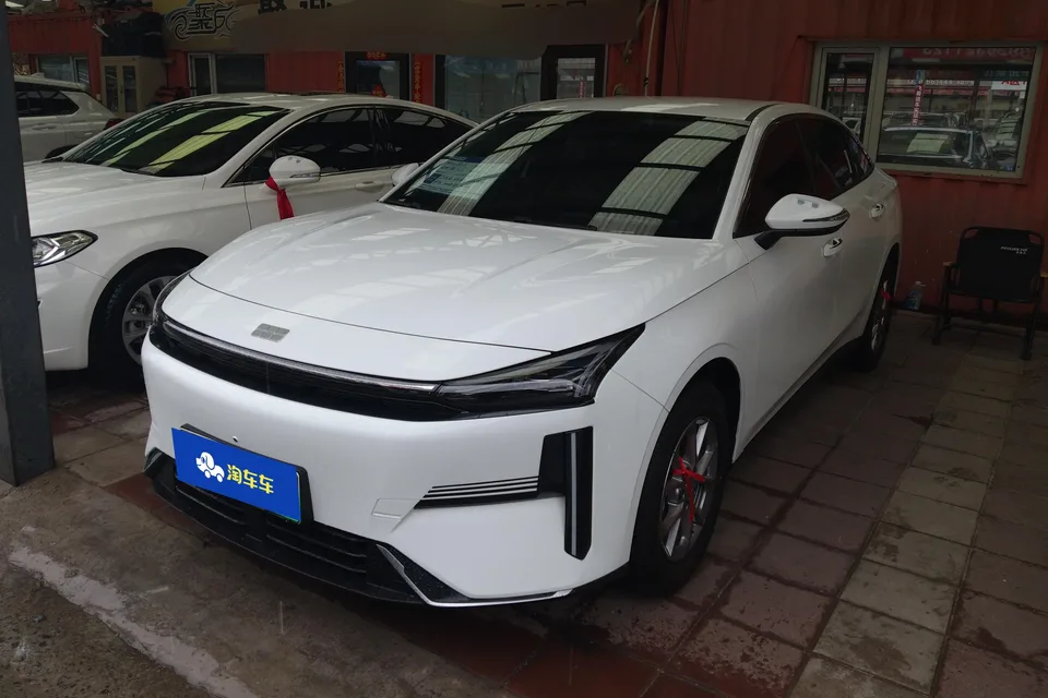 Geely Galaxy L6 2025