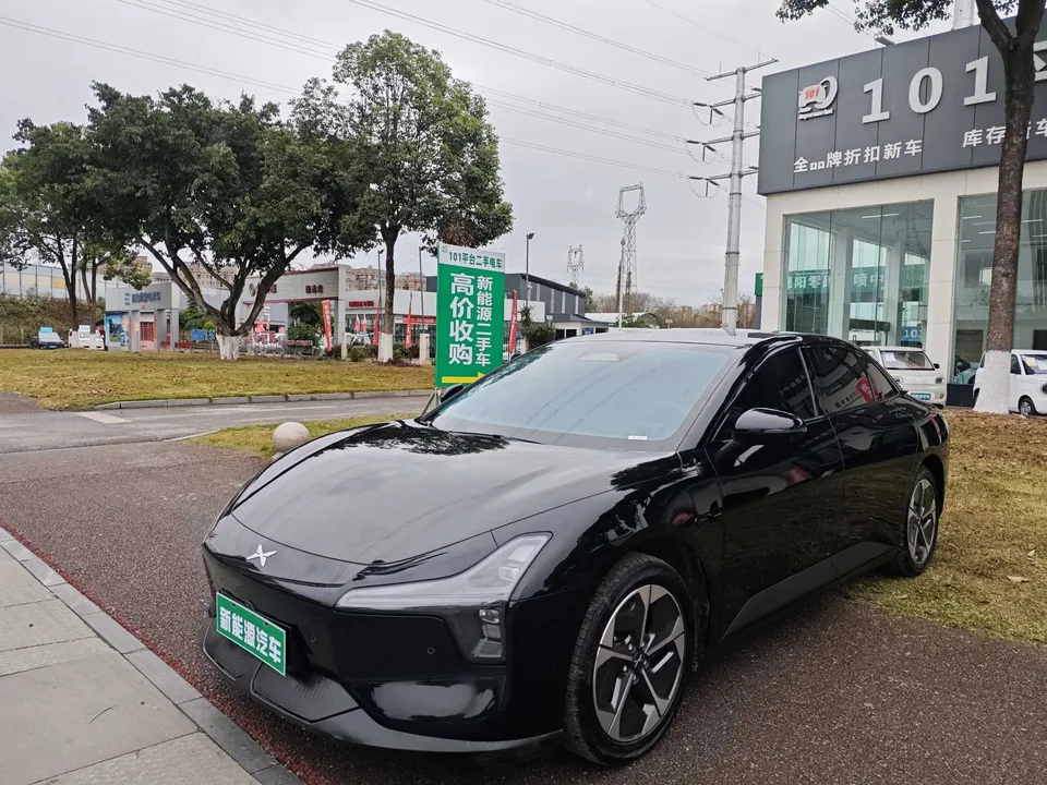XPeng Xiaopeng MONA M03 2024