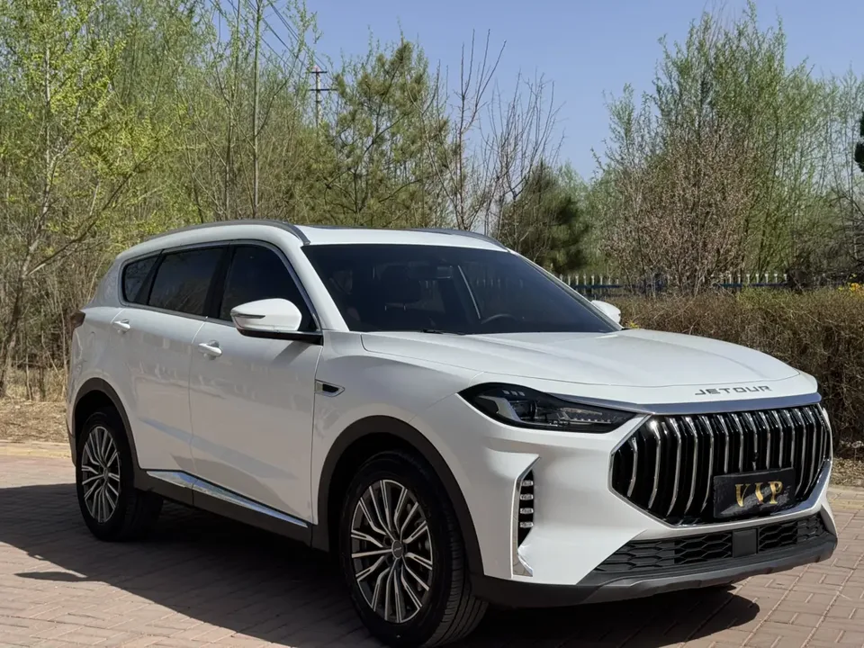 Jetour Jietu X70 PLUS Jietu X70 PLUS 2025 Champion Edition 1.5T DCT Champion MAX 5 Seaters 2025 — thumbnail 3