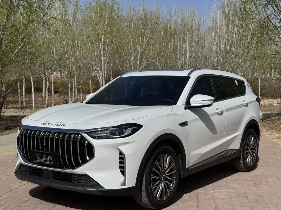 Jetour Jietu X70 PLUS Jietu X70 PLUS 2025 Champion Edition 1.5T DCT Champion MAX 5 Seaters 2025 — photo 1, buy with delivery to Moscow