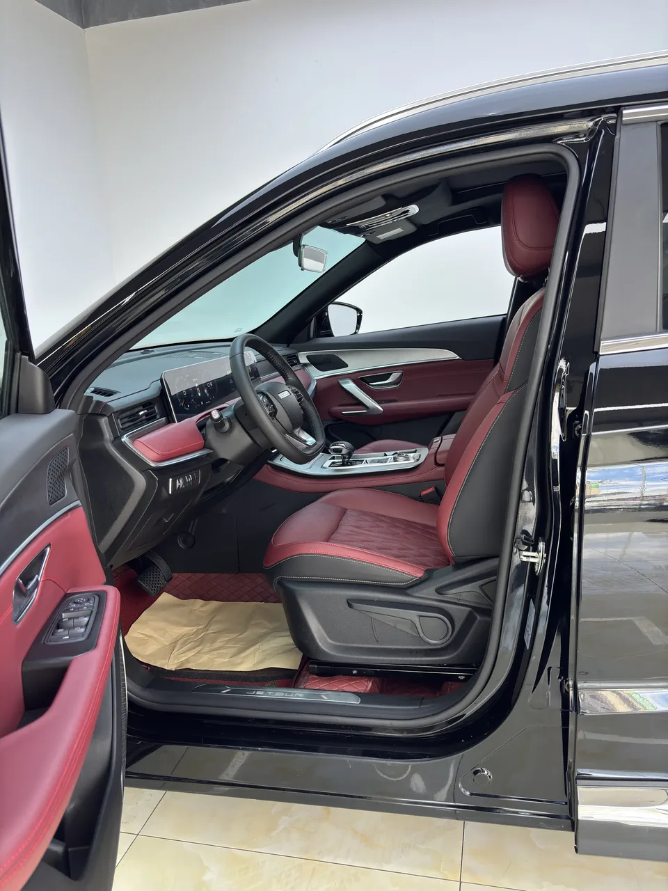 Jetour Jietu X70 PLUS Champion Edition 1.5T DCT Champion PRO 7 Seaters 2025 — миниатюра 5