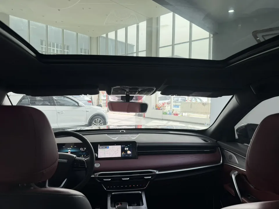 Jetour Jietu X70 PLUS JETOUR X70 PLUS 2023 1.5T DCT Brave PLUS 7-seater 2023 — миниатюра 3
