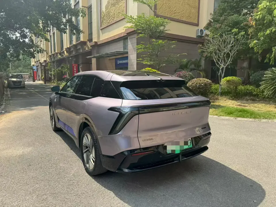 HiPhi Y 560km Elite Edition 2024 — миниатюра 4
