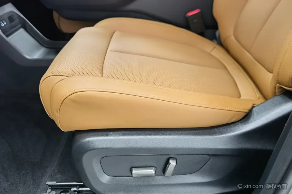 Chery Fengyun X3L Fengyun X3L 2025 215 Smart Edition 2026 — thumbnail 3