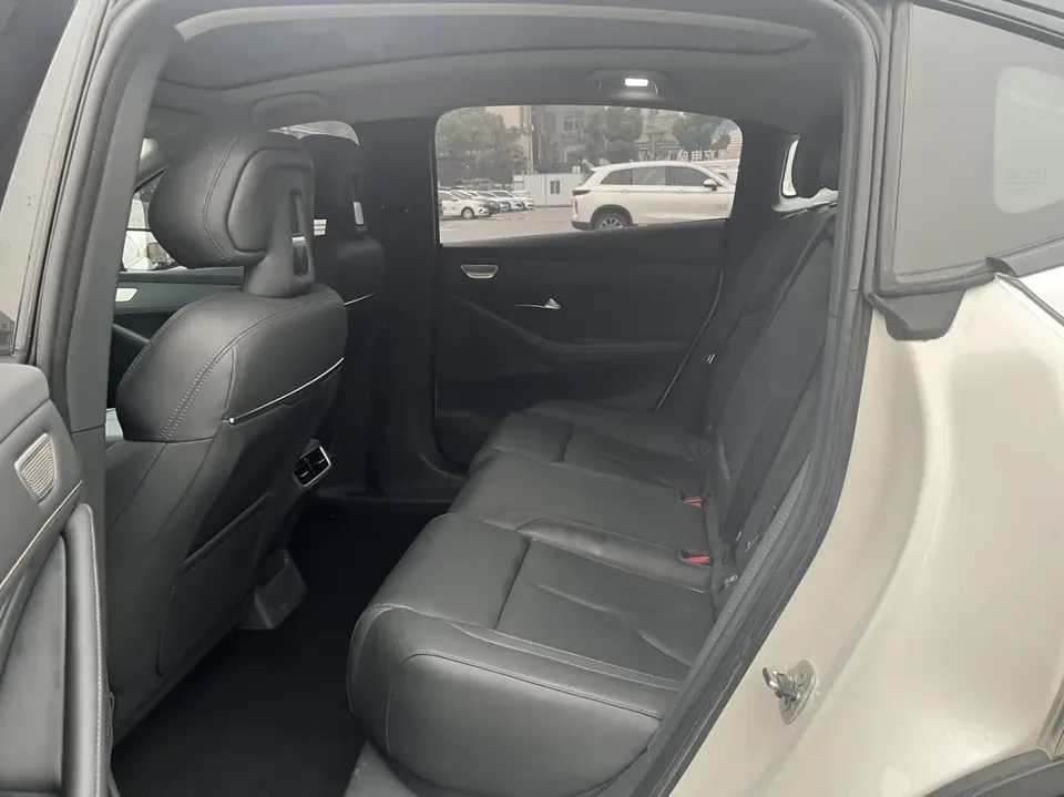 Deepal dark blue SL03 1200 Extended Range Edition 2023 — миниатюра 5