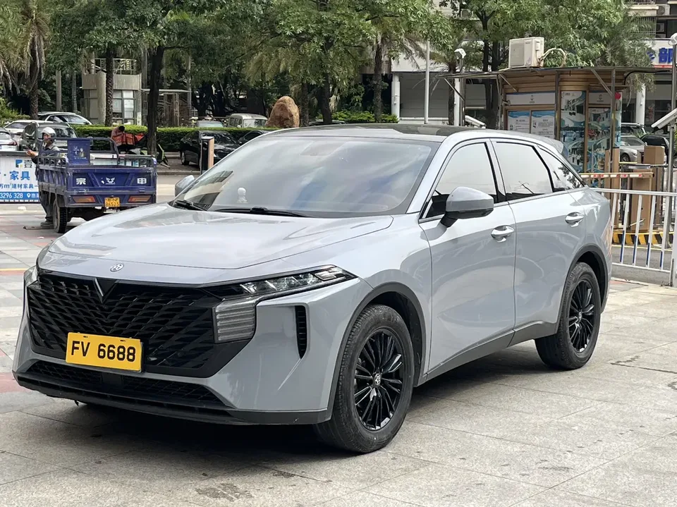 Kai Chen Venucia Big V 2023