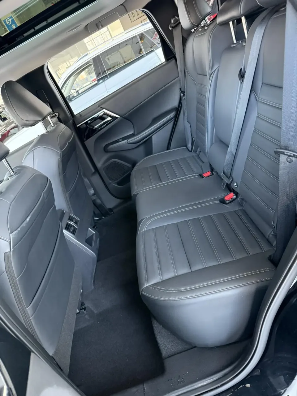 Mitsubishi Outlander Outlander 2023 1.5T CVT two-wheel drive exclusive version with 5 seats 2023 — миниатюра 3
