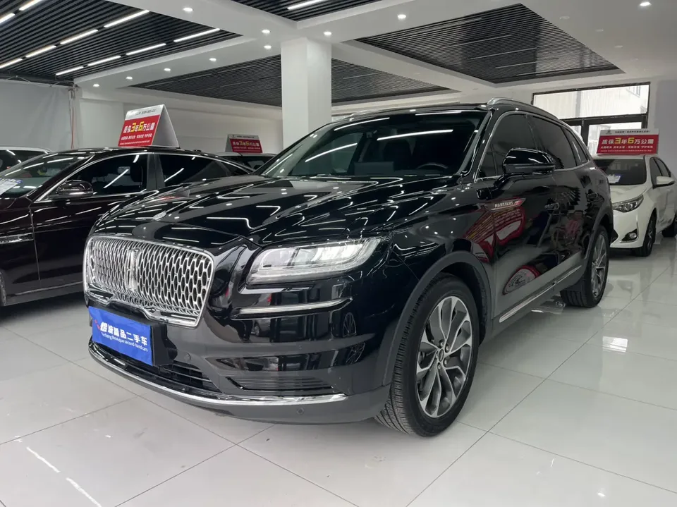 Lincoln Navigator 2022