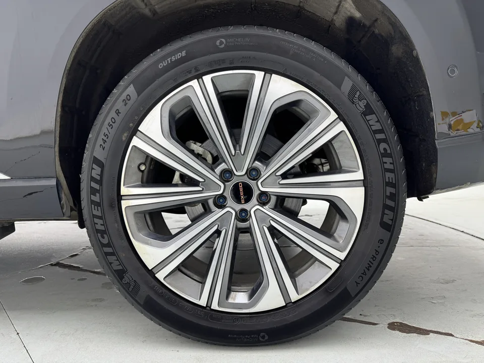 Exeed VX 2023