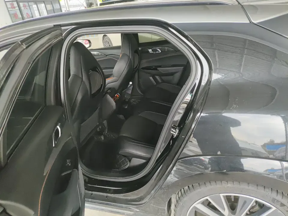 Lynk & Co 02 Hatchback 2.0TD Hatchback Halo 2022 — миниатюра 3