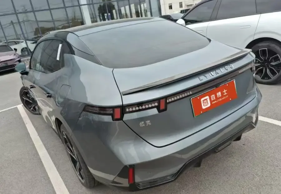 Lynk & Co 07 EM-P 126 Long Range Ultra 2024 — миниатюра 3