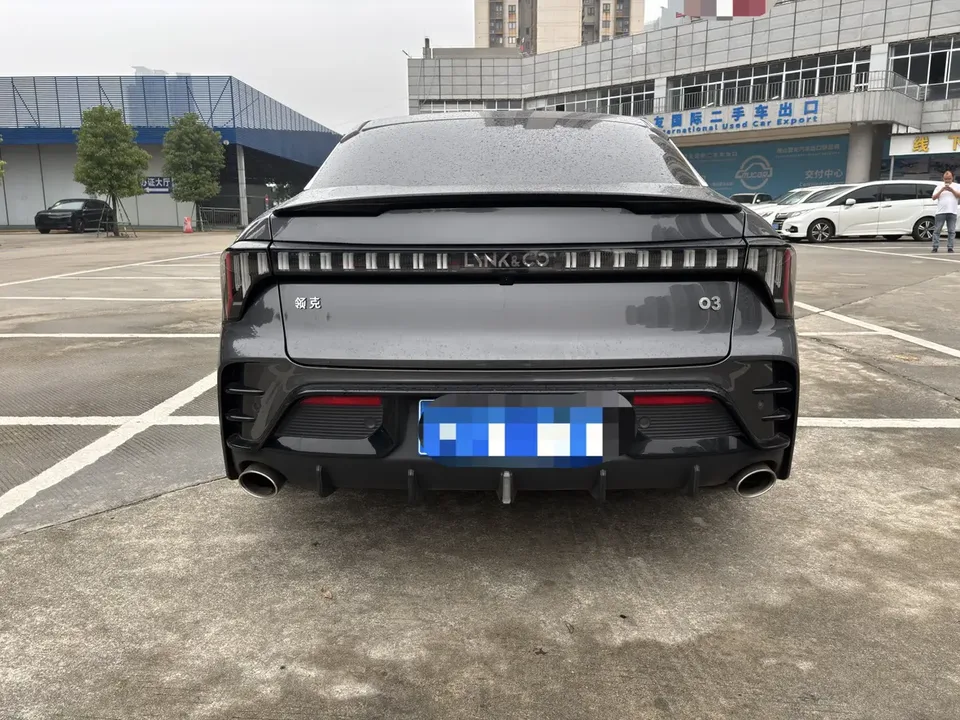 Lynk & Co 03 Lynk & Co 03 2022 2.0TD DCT Pro 2022 — миниатюра 2
