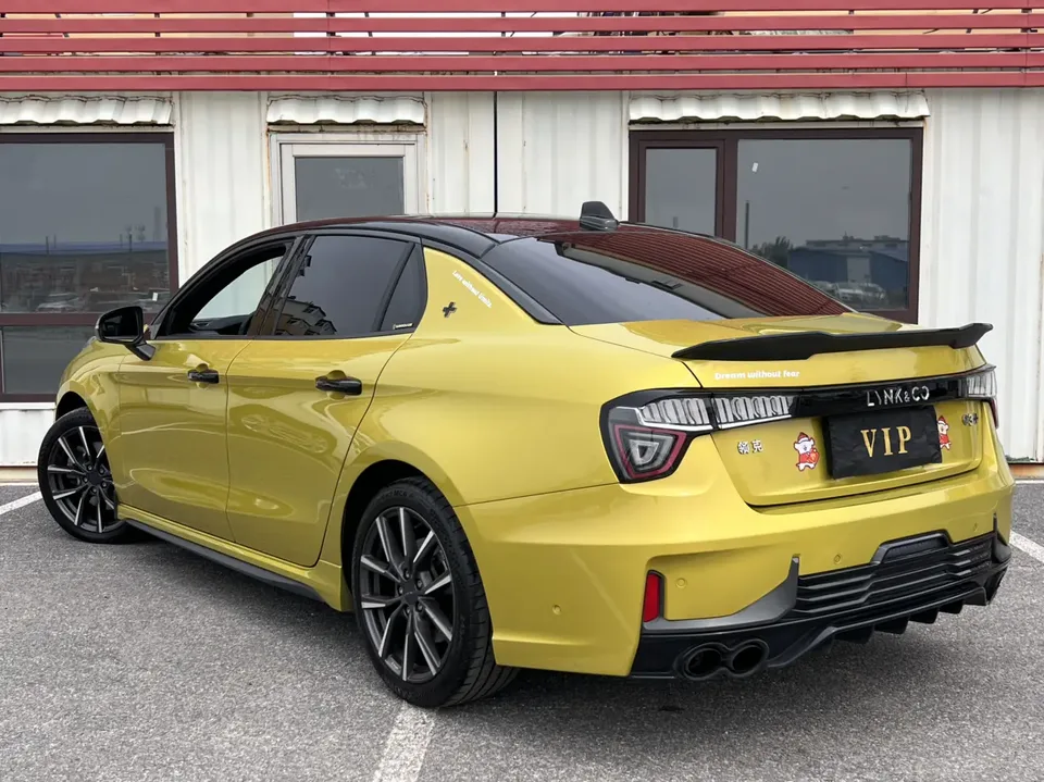 Lynk & Co 03 03+ 2.0TD Final Edition 2023 — миниатюра 2