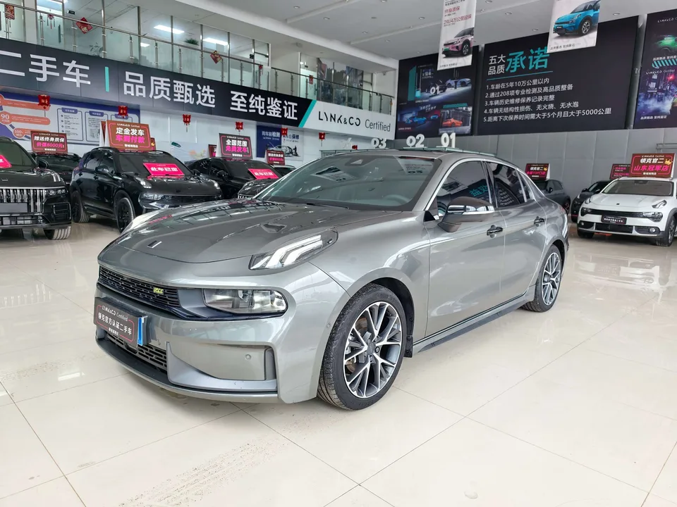 Lynk & Co 03 2022