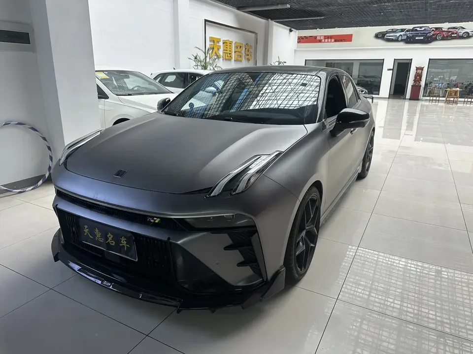 Lynk & Co 03 2022
