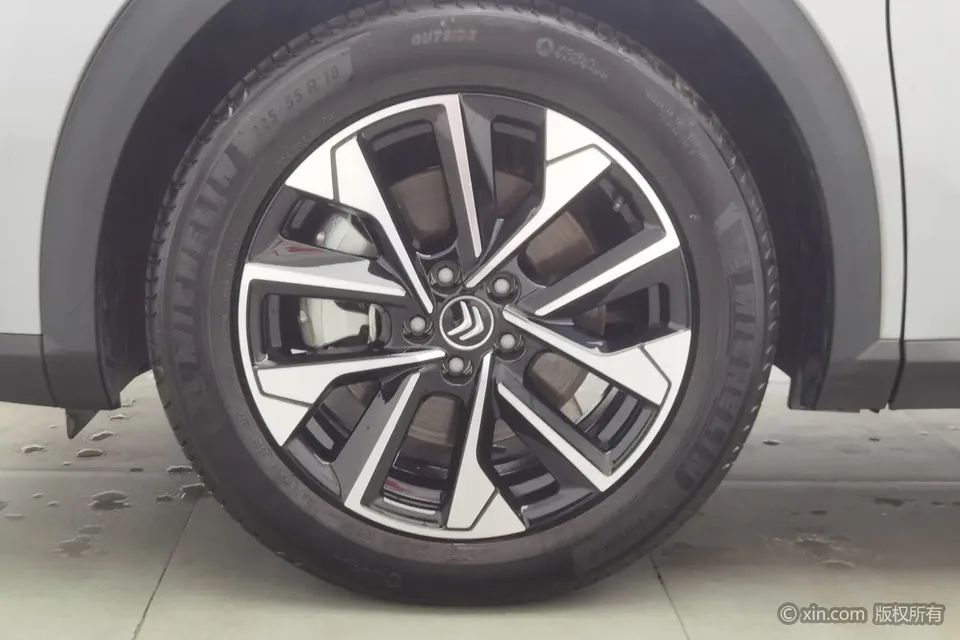 Citroen Versailles C5 X 1.6T Enjoy Extraordinary 2025 — миниатюра 2