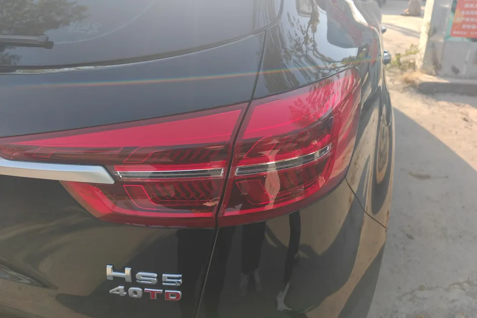 Hongqi HS5 Hongqi HS5 2022 facelift 2.0T Zhilian Qixiang Edition 2023 — миниатюра 2