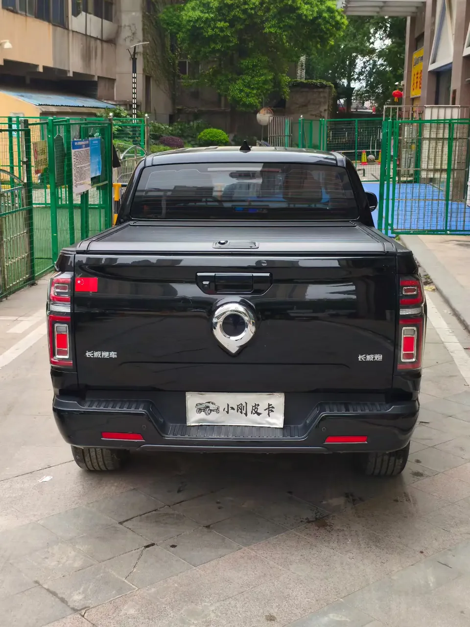 Great Wall gun passenger version 2.0T gasoline automatic two-wheel drive comfort model GW4C20B 2024 — миниатюра 2
