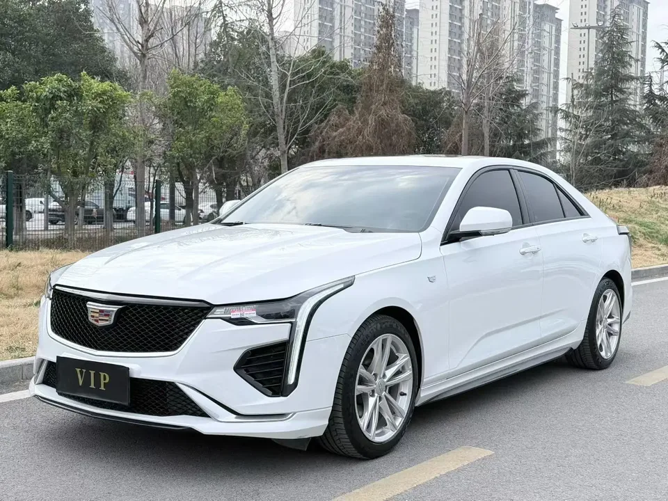 Cadillac CT4 2023