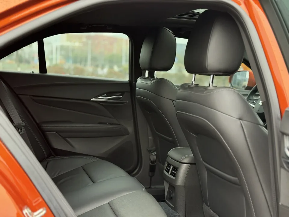 Cadillac CT4 Cadillac CT4 2023 25T Luxury Edition 2024 — миниатюра 4