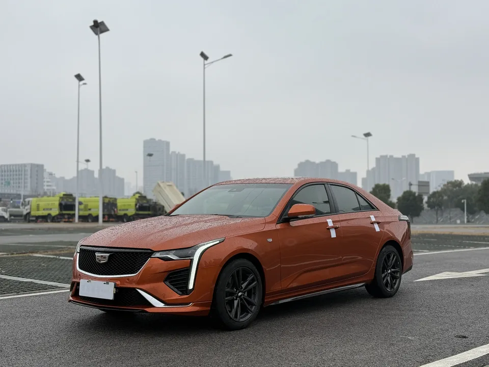 Cadillac CT4 2024