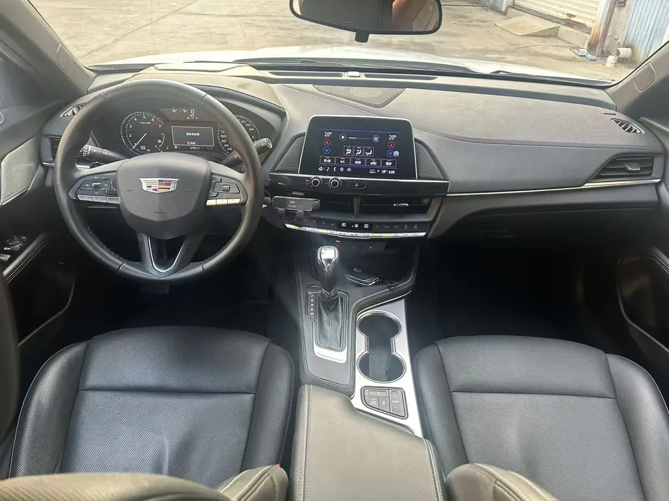 Cadillac CT4 Cadillac CT4 2023 25T Luxury Edition 2023 — миниатюра 4