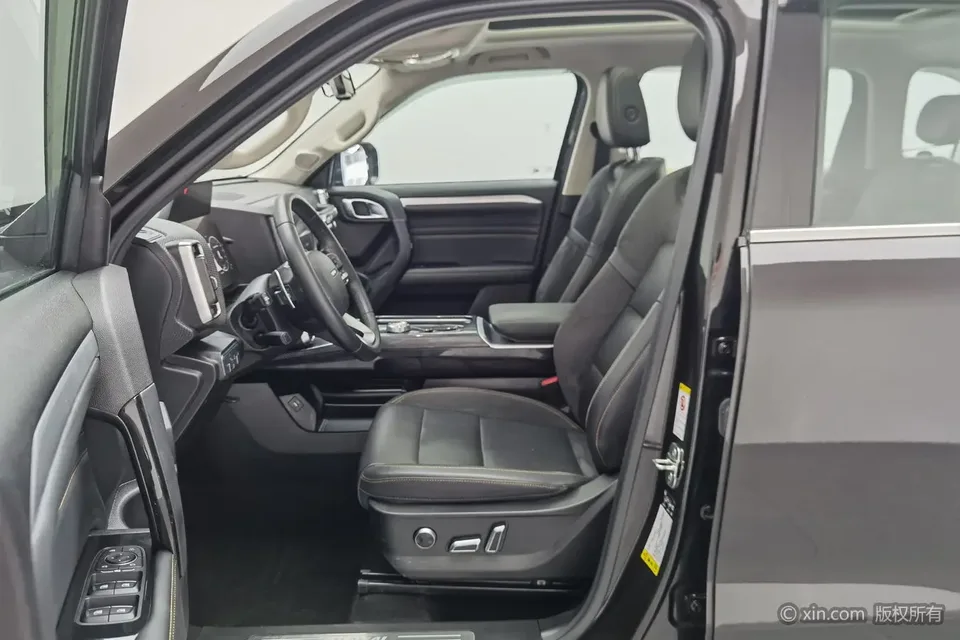 Haval Dargo facelift 2.0T four-wheel drive roaring dog version 2022 — миниатюра 4