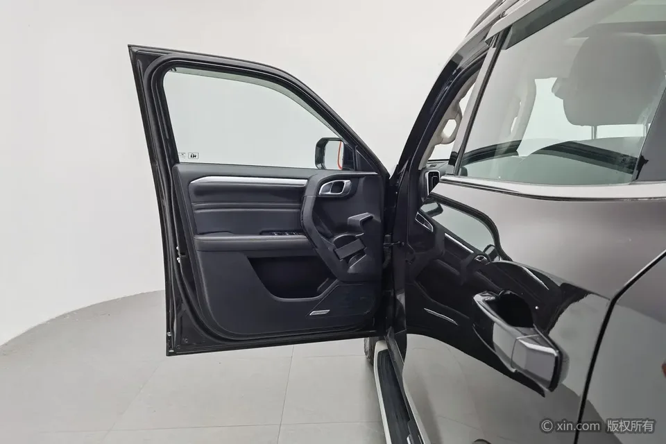 Haval Dargo facelift 2.0T four-wheel drive roaring dog version 2022 — миниатюра 5