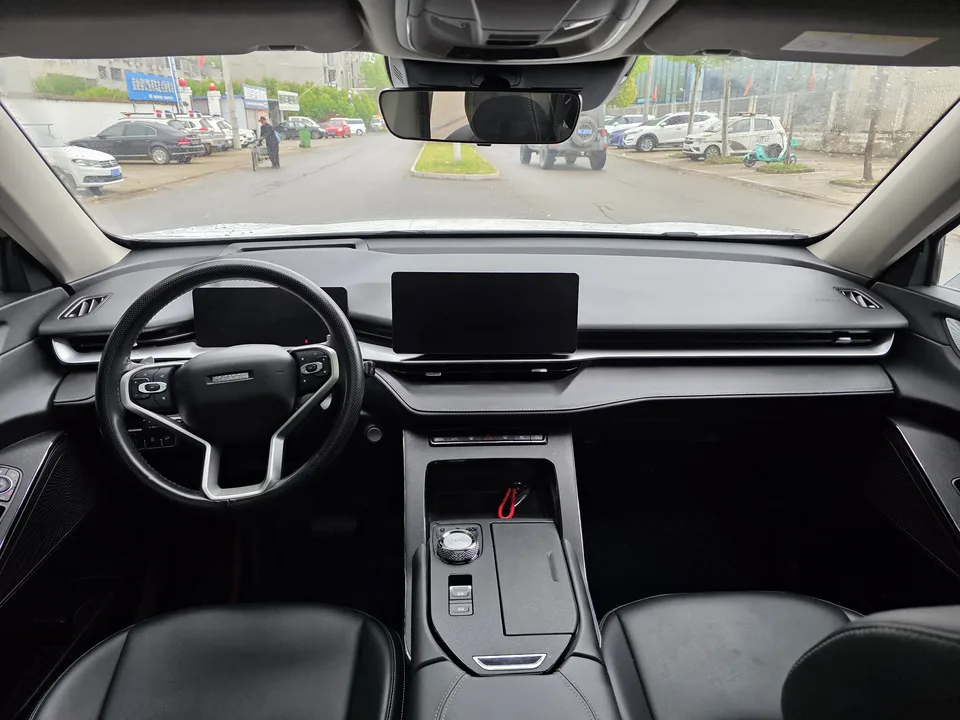 Haval H6 third generation 2.0T automatic two-wheel drive Max version 2023 — миниатюра 3