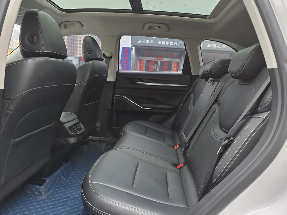 Haval H6 third generation 2.0T automatic two-wheel drive Max version 2023 — миниатюра 4