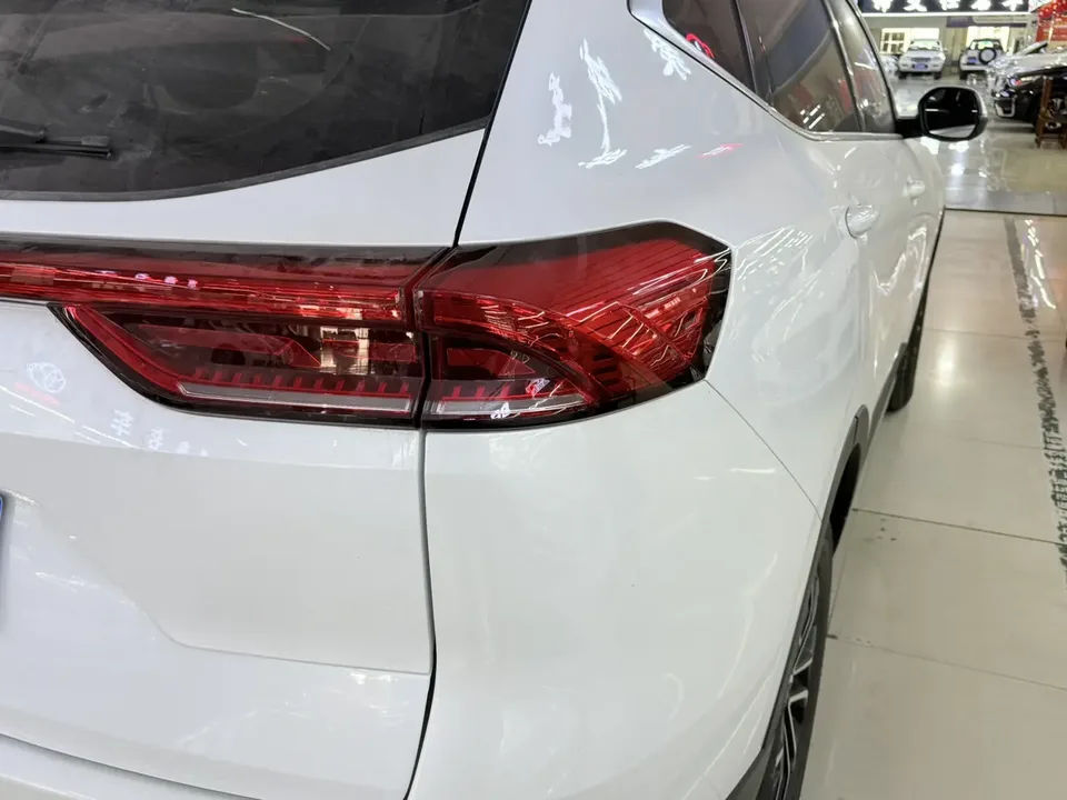 Haval H6 National Fashion Edition 1.5T Automatic Urban Edition 2022 — миниатюра 3
