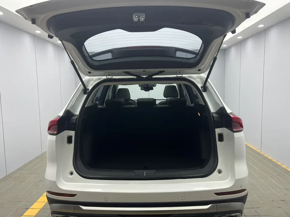 Haval H6 National Fashion Edition 1.5T Automatic Champion Edition 2023 — миниатюра 5