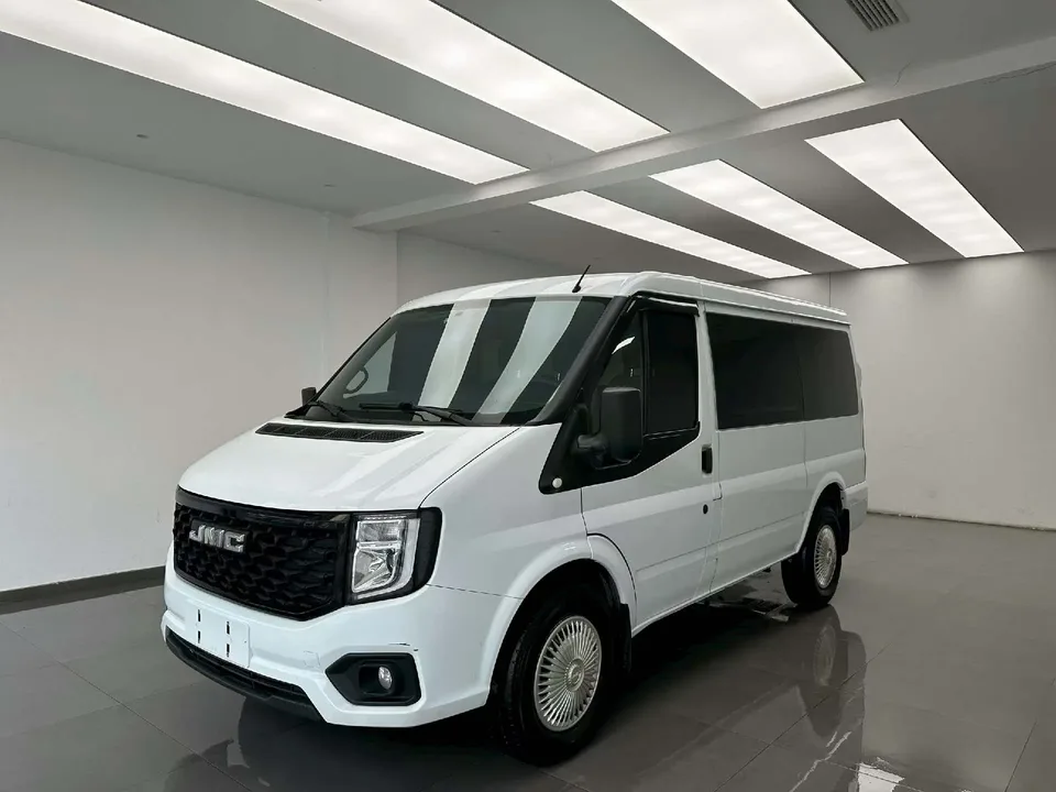 Jiangling Fushun 2.0T manual diesel short-axle low-top commercial multi-purpose passenger car 5 seats 2024 — фото 1, купить с доставкой в Москву